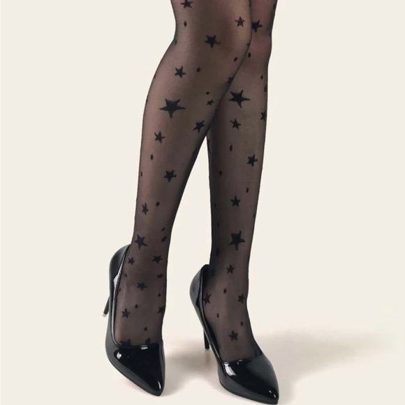 Star Pattern Fishnet Tights - Picture 2 of 3
